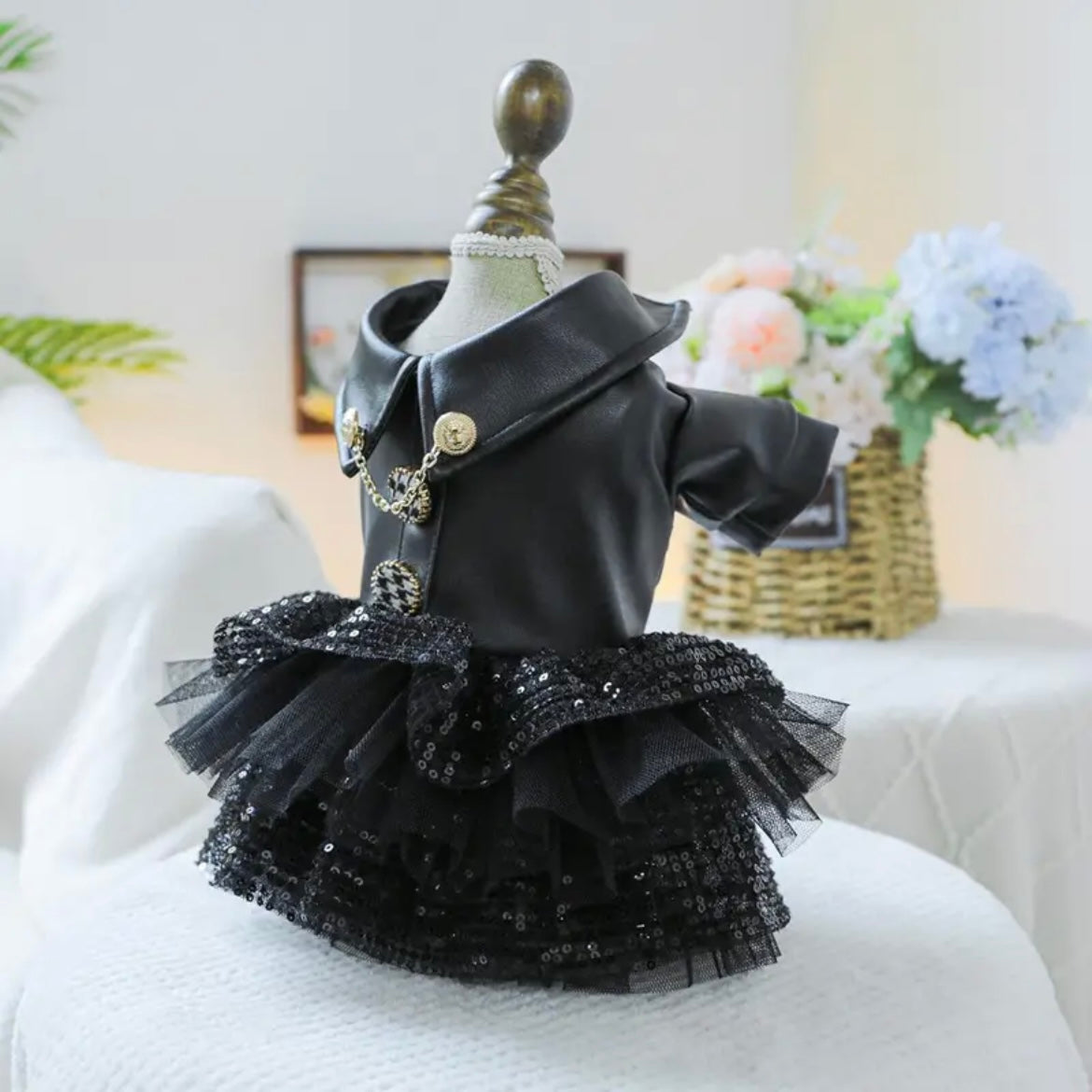 Екстравагандно палто - рокля THE PRINCESS IN BLACK
