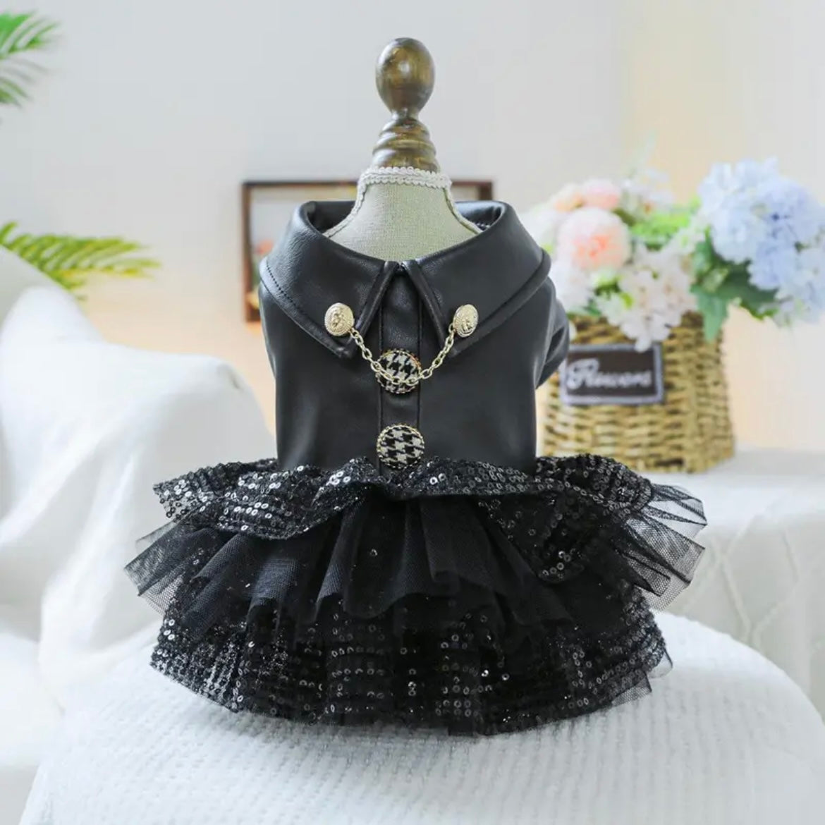 Екстравагандно палто - рокля THE PRINCESS IN BLACK
